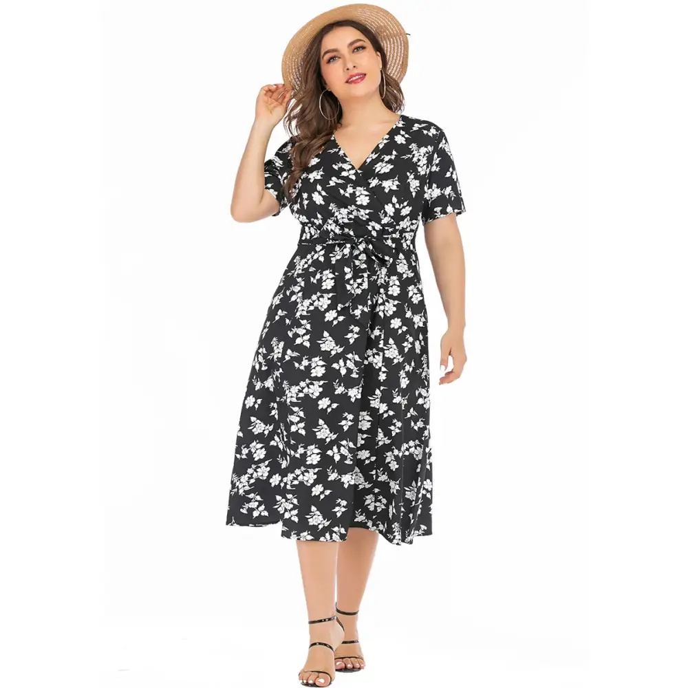 Plus Size Floral Maxi Dress - V-Neck with Pockets