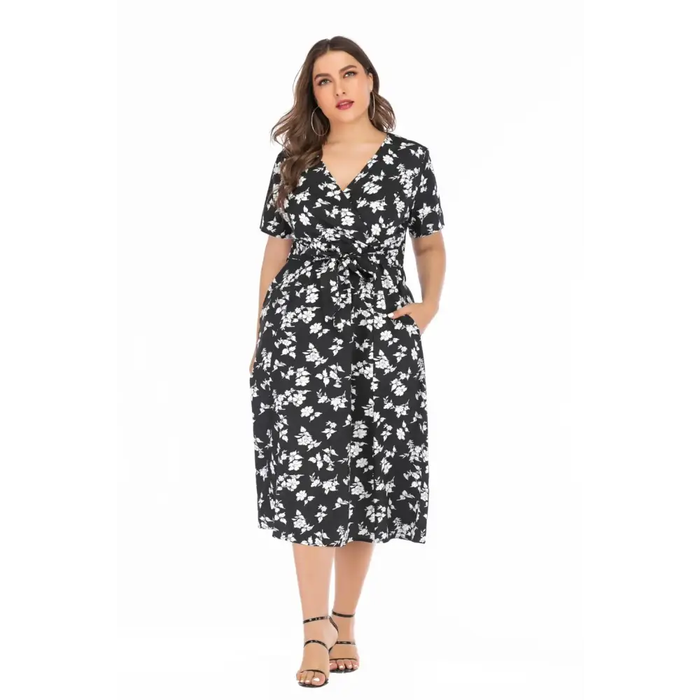 Plus Size Floral Maxi Dress - V-Neck with Pockets